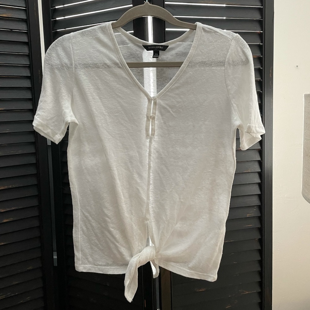 NWOT Banana Republic tshirt